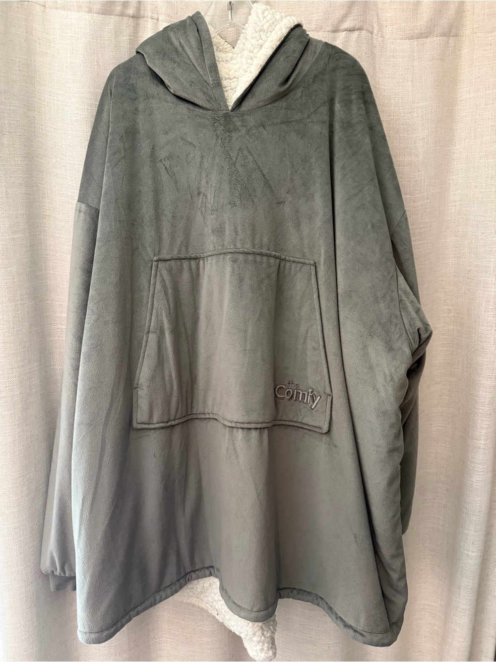 The comfy adult sizes “hoodie robe”